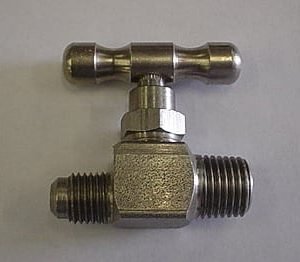 VALVE,NEEDLE,1/4MF X 1/4MP,SS