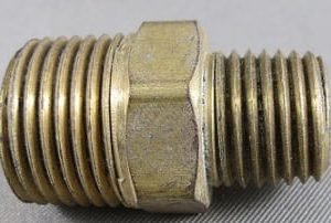 NIPPLE,HEX,REDUCING,3/8MP X 1/4MP,BRASS