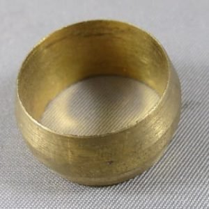 SLEEVE,COMPRESSION,1/4,BRASS