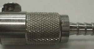 CONNECTOR,FEMALE 3/8 QCD X 5/16 BARB