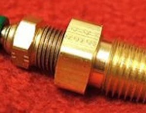 CONNECTOR,MALE,1/8TUBE  X 1/4MP W/ .008 ORIFICE,BRASS